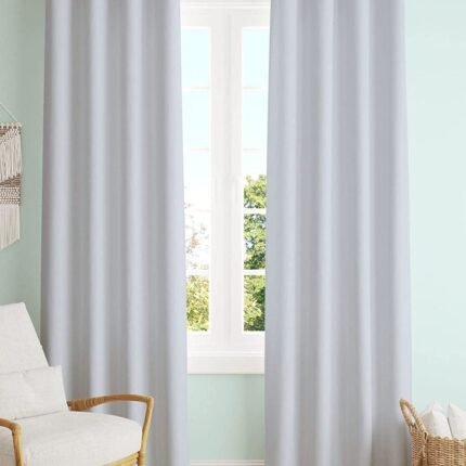 Cortina Salón, Dormitorio, diseño en Liso en Gris plata Semi Translúcidas con 8 Ojales Medidas Paneles de 140 x 260 cm.