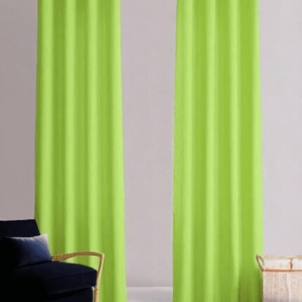 Cortina Salón, Dormitorio, diseño en Liso en Verde Lima Semi Translúcidas con 8 Ojales Medidas Paneles de 140 x 260 cm.