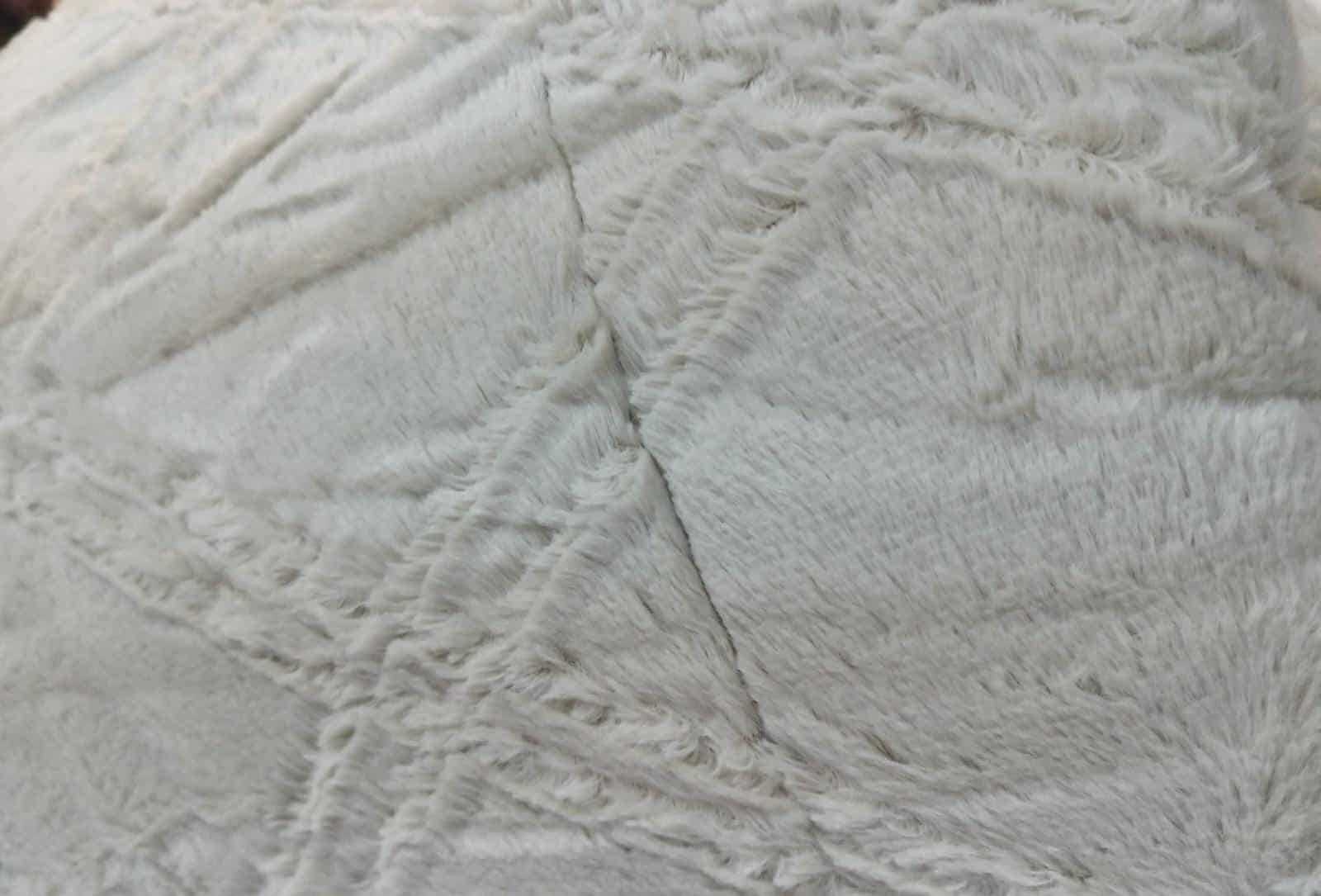 Edredón Visón Sherpa Cama 90-150cm Beige: Diamond Tacto Peluche, Sherpa Interior, 600grs Gramaje, 260cm Largo + Fundas Almohadas Regalo 50x70cm. - Imagen 7