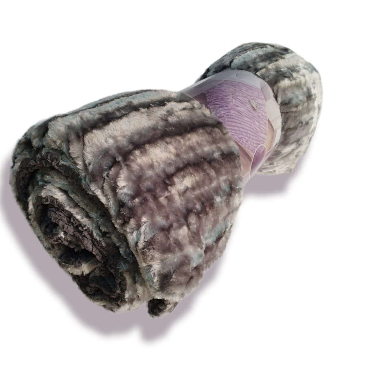 Manta para Sofá y Cama Sherpa con Visón en Gris: Calidez, Comodidad y Estilo Decorativo. - Imagen 9