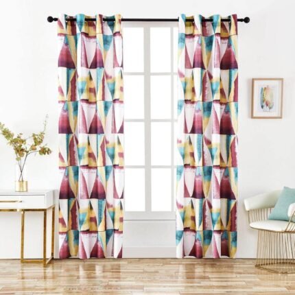 Cortina tela sala, dormitorio ,salón con estampado triangulo juvenil con 8 ollaos de acero color granate.