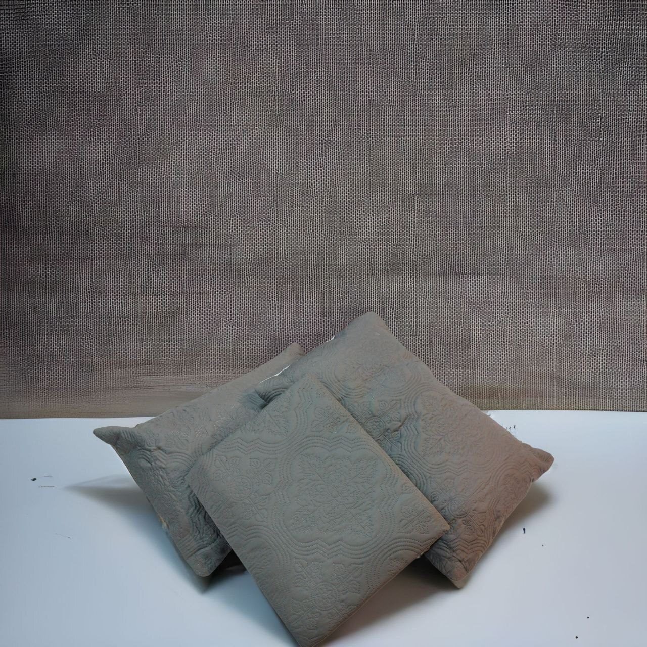 Colcha cama verano Reversible, en chocolate y beis. Alejandría Termo sellado asegura y Garantiza su Durabilidad al lavado. Cuadrantes de Regalo 50 x 70cm. - Imagen 2
