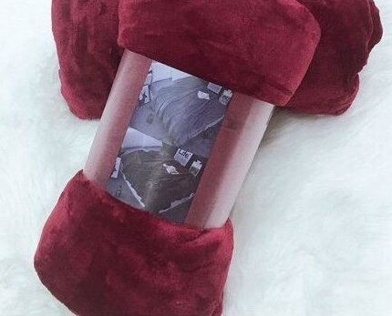 Manta Sofá de sedalina en color Granate Ultra suave, microseda  para abrigarte con estilo y confort, No suelta pelo, Para Sofá, Cama y Viaje Tiene 3 Medidas Diferentes.