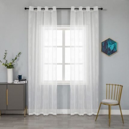 Cortina Salón ,Dormitorio ,Sala ,Habitación , en color Blanco con finos Hilos en color blanco con 8 Ojales de Acero.