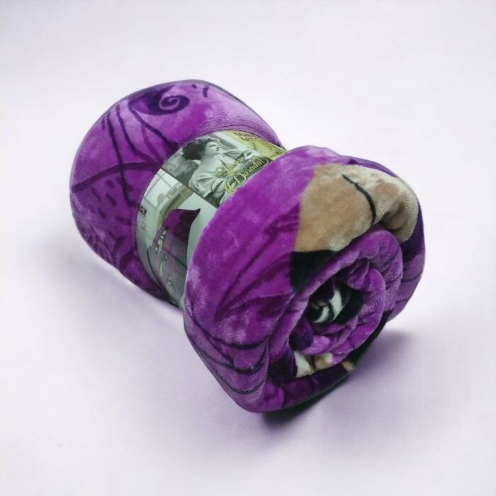 Manta sofá de Terciopelo de Poliéster 220 x 240 cm-Pluma en Morado - El Lujo y Confort que Necesitas para Camas de 135 y 150 cm - Imagen 4