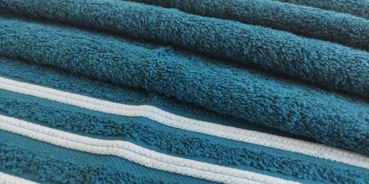 Toallas de baño Gran Calidad - Lujo Portugués 600g,-Chenil Azul Petróleo, Absorbentes y Duraderas para Baño. - Imagen 6