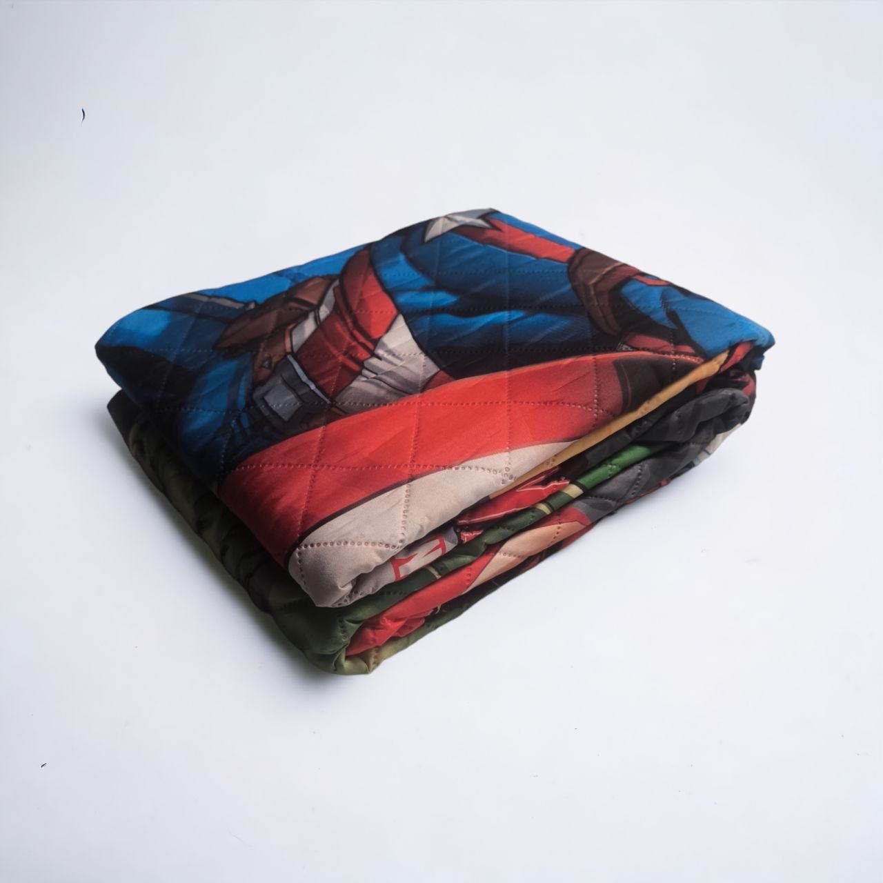 Colcha Superhéroes en Acción -Sumérgete en el mundo de Marvel con esta colcha de superhéroes, ideal para los defensores del estilo y confort en el descanso - Envío Gratis en Mercatienda.es - Imagen 6