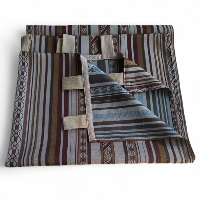 Cortina Exterior Jacquard Alpujarra Rayas Toledo Granate 140x260cm – Rústica con Trabillas. - Imagen 3