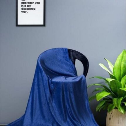 Manta Sofá, Cama y Viaje en Azul Eléctrico , tienes 3 tamaños Ultra suave, micro seda, No suelta pelo.