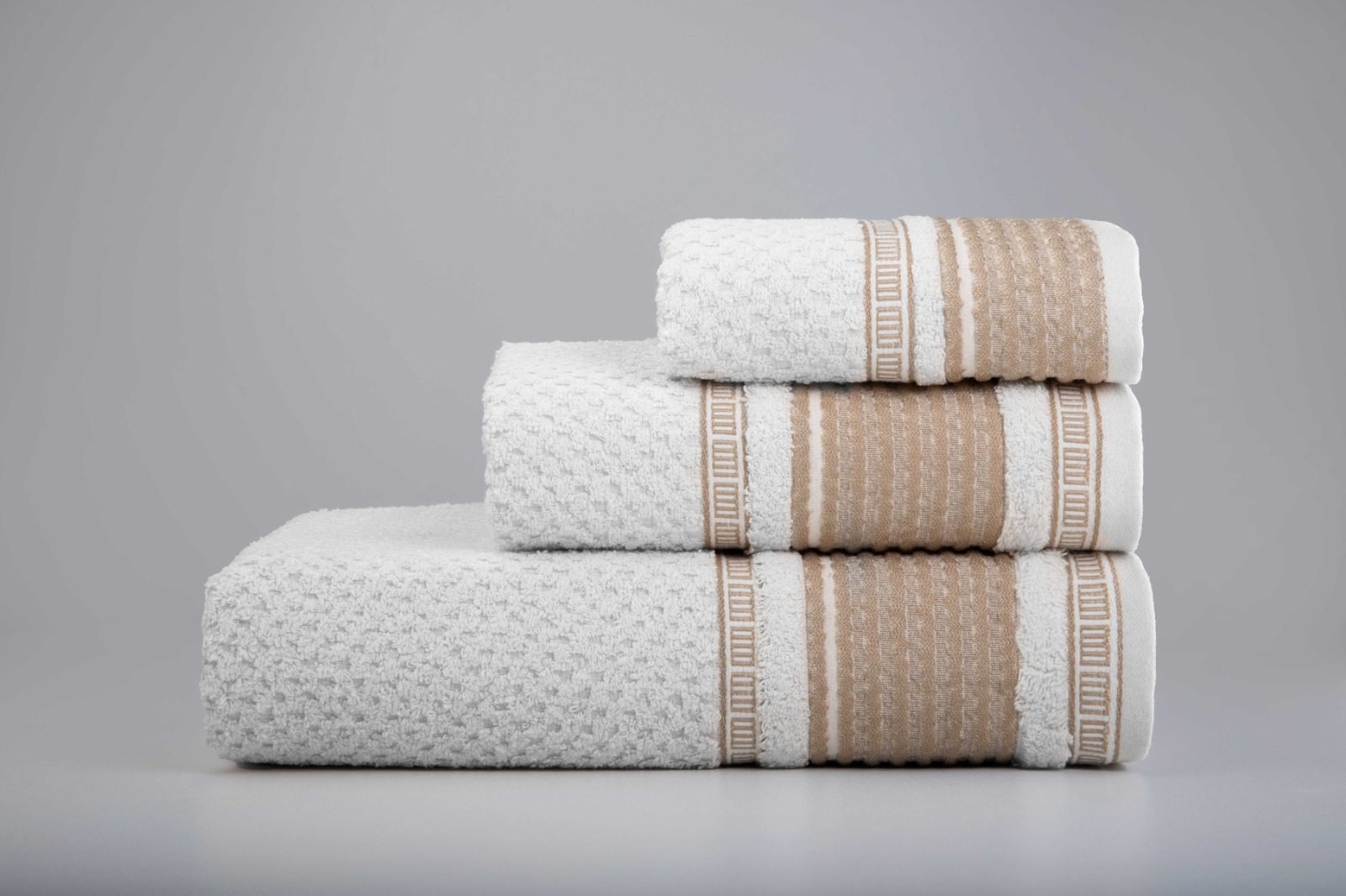 Juegos Toallas de baño algodón Portugués 600g de alta calidad set 3 - Lille en Blanco con Beis gruesas y duraderas | Mercatienda.es - Imagen 2