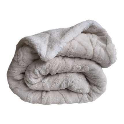 Manta de Sofá y Cama M-Ochos en Marfil – Sedalina Suave con Sherpa, Calidez Garantizada- Mercatienda.es