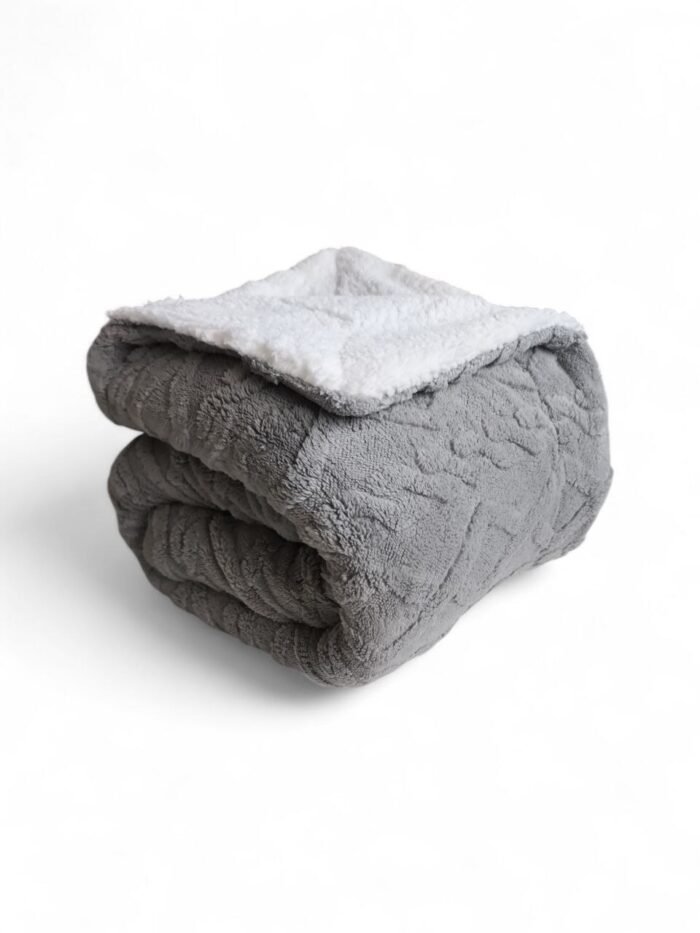 Manta de Sofá y Cama M-Ochos en Gris claro – Sedalina Suave con Sherpa, Calidez Garantizada- Mercatienda.es - Imagen 5