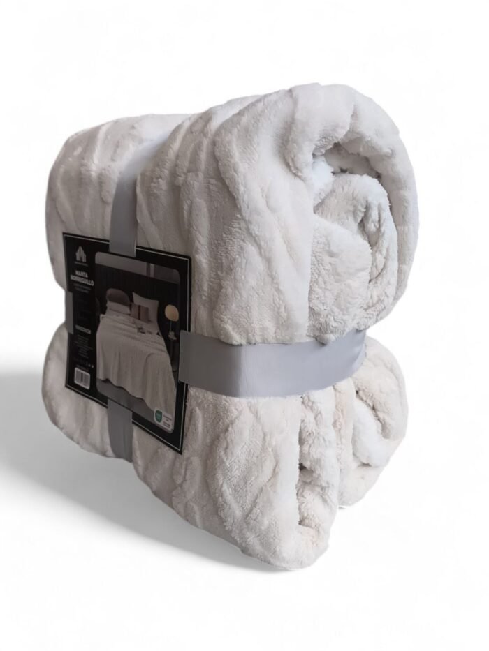Manta de Sofá y Cama M-Ochos en Marfil – Sedalina Suave con Sherpa, Calidez Garantizada- Mercatienda.es - Imagen 9