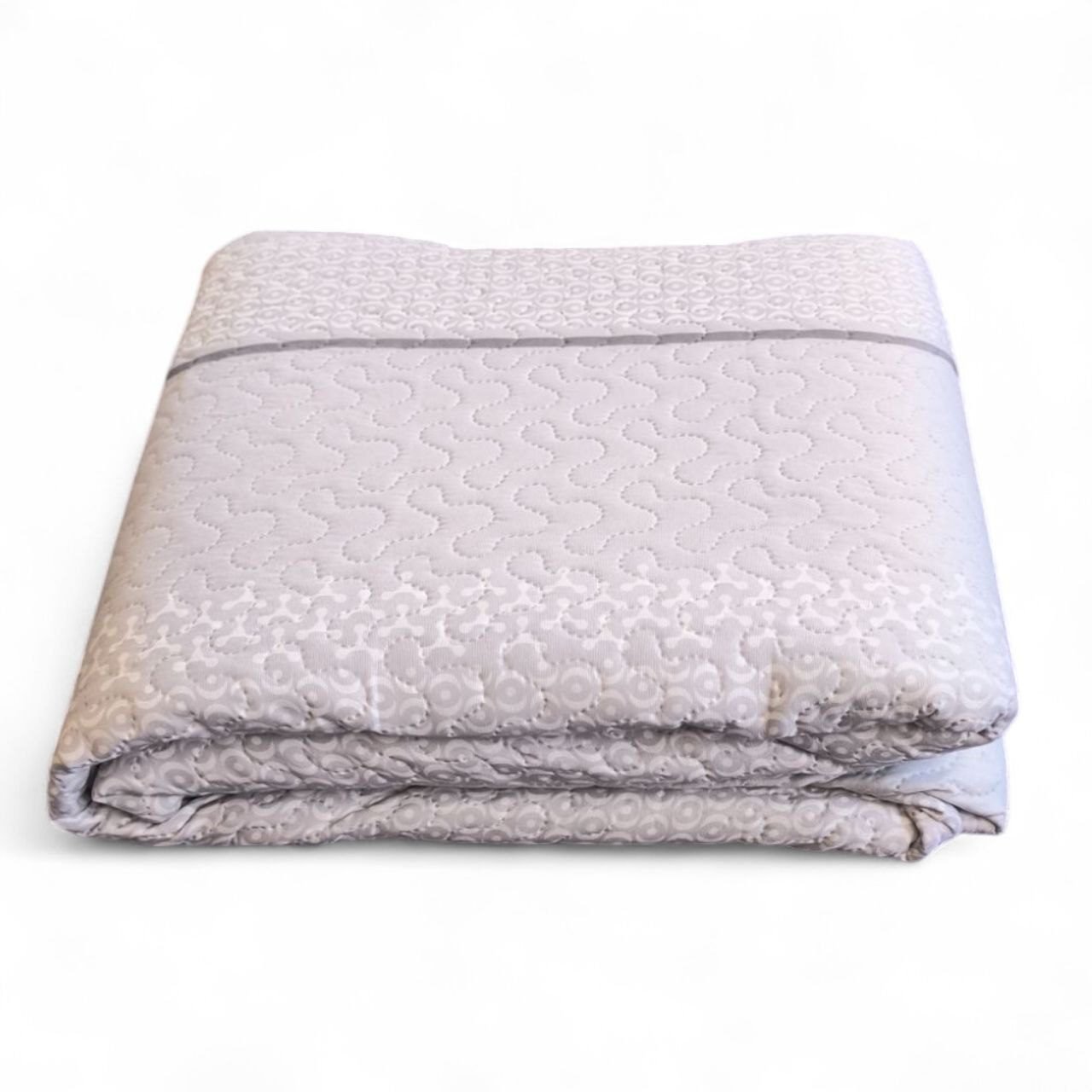 Colcha de verano económica Alaska en Gris, ligera Fresca, transpirable y barata para tu cama. - Imagen 6