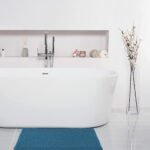 Alfombra Baño Antideslizante Suave Absorbente Color Azul Océano Sólido con Dibujo Geométrico para Baño .