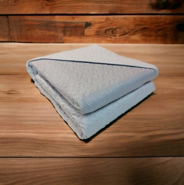 Colcha Gris, Lisa económica ,Reversible de la Colección El Molino, Colcha de Verano Lavable a Máquina para Cama Individual y Matrimonial.