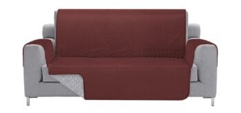 Cubre sofá reversible acolchada Livina Burdeos reversible Perla color diferente por los 2 lados cada funda tiene tacto suave y agradable.