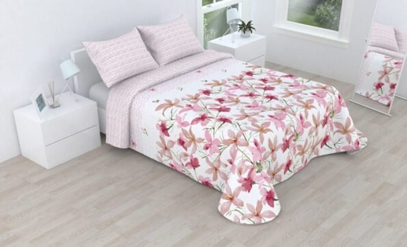Colcha bouti marca Victorio & Lucchino cosida reversible cubre cama con Fundas 50x70 cm modelo Mayca Color Rosa para primavera / verano / otoño.