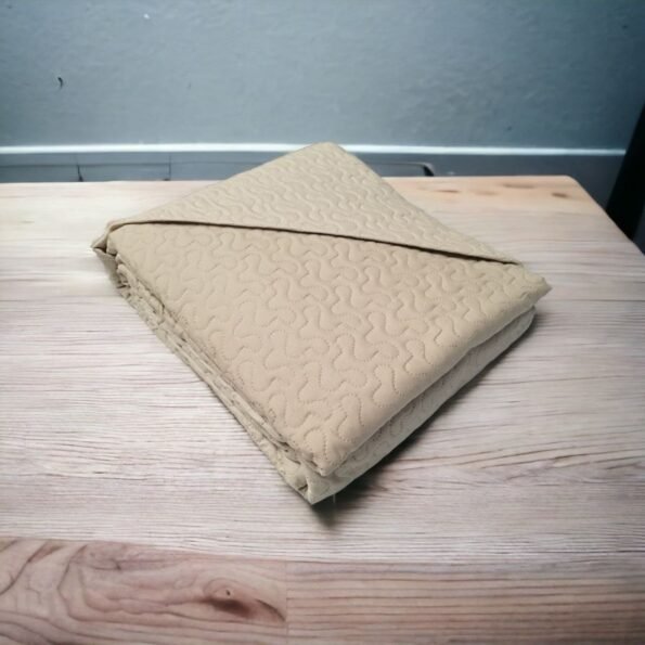 Colcha Beis, Lisa económica ,Reversible de la Colección El Molino, Colcha de Verano Lavable a Máquina para Cama Individual y Matrimonial.