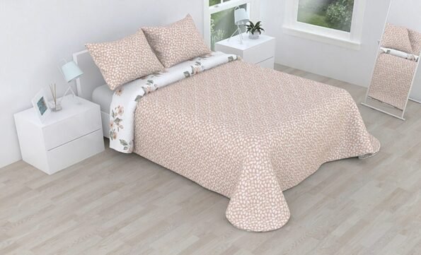 Colcha bouti marca Victorio & Lucchino cosida reversible cubre cama con Fundas 50x70 cm modelo Vera Color Salmón para primavera / verano / otoño