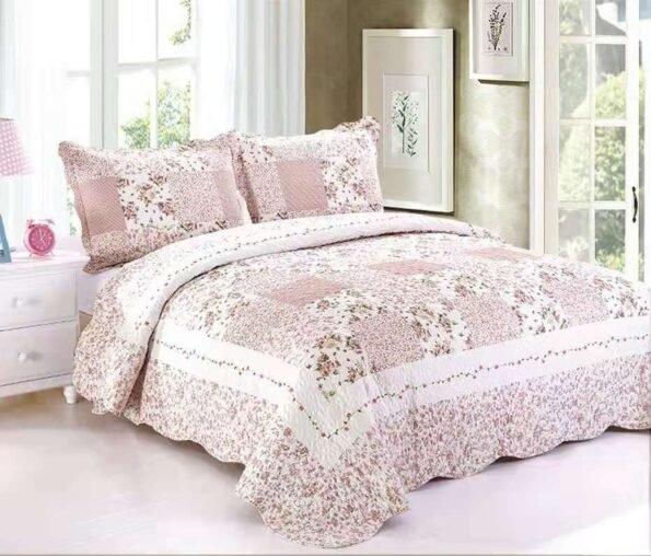 Colcha bouti tacto algodón para cama de 135 y 150cm con dos fundas de 50 x 70 cm de Regalo.