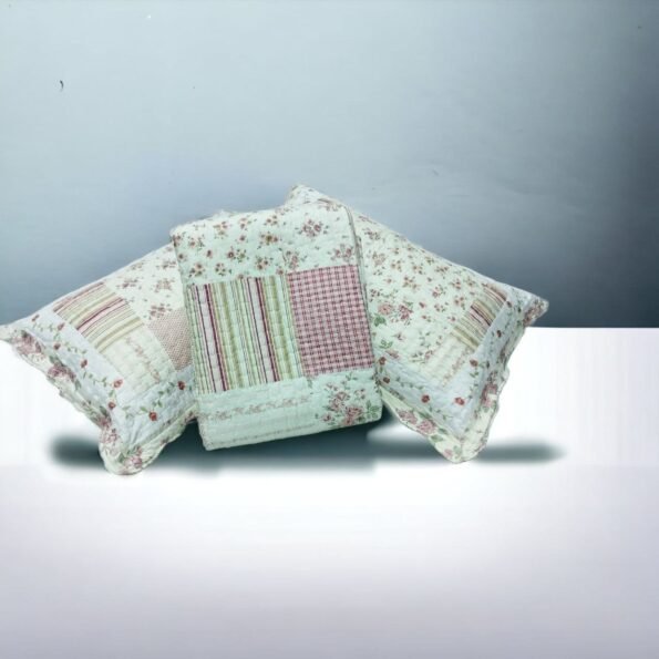 Colcha bouti estampada en tonos rosas y tamaño 240 x 260cm: Estilo y calidad para tu dormitorio