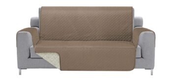 Cubre sofá reversible acolchada Livina Camel reversible crudo color diferente por los 2 lados cada funda tiene tacto suave y agradable.
