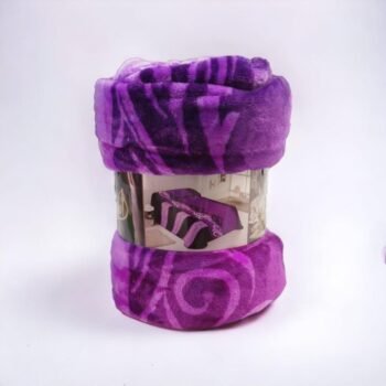 Manta sofá de Terciopelo de Poliéster 220 x 240 cm-Greca en Morado - El Lujo y Confort que Necesitas para Camas de 135 y 150 cm