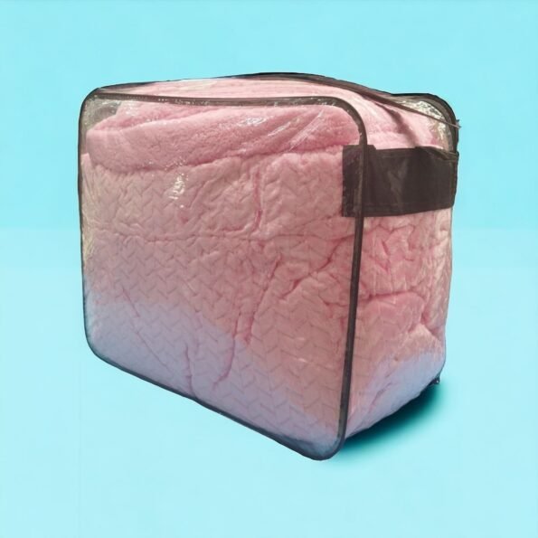Colcha de Invierno Chenil en Rosa Chicle: Elegancia y Calidez en tu Dormitorio