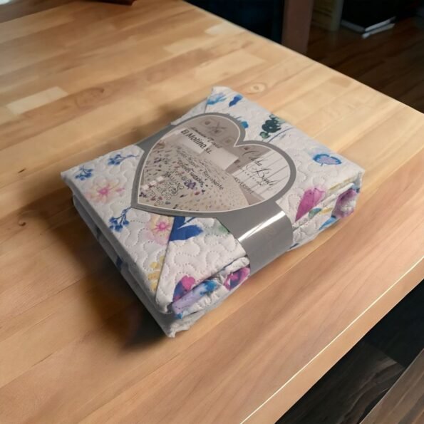 Colcha de Verano económica, Cubrecama Reversible Sin Cojines. Cubre sofá Colección El Molino LT-1 Granada.