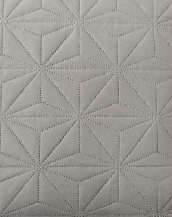 Colcha de Verano Reversible con Diseño Geométrico - Color Beis - Elegancia y Frescura por Solo 15€ - Envío Gratis en Mercatienda.es
