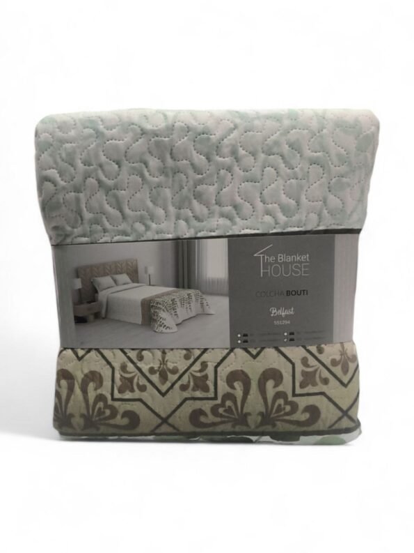 Colcha Reversible Belfast de Mercatienda.es – Elegancia Clásica en Tu Dormitorio
