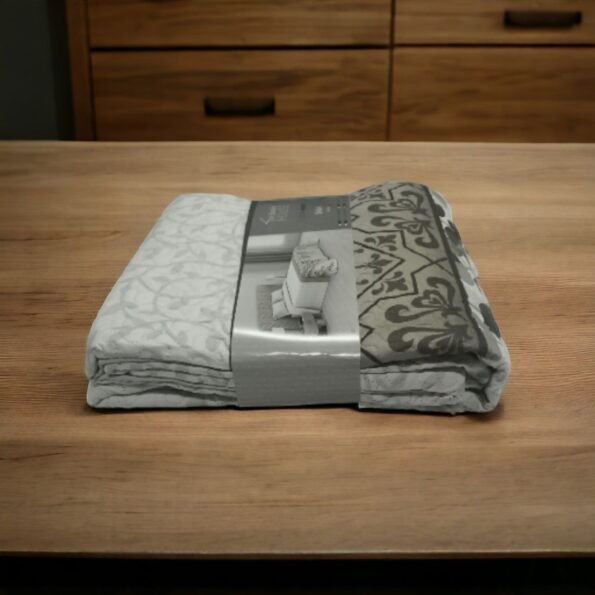Colcha Reversible Belfast de Mercatienda.es – Elegancia Clásica en Tu Dormitorio
