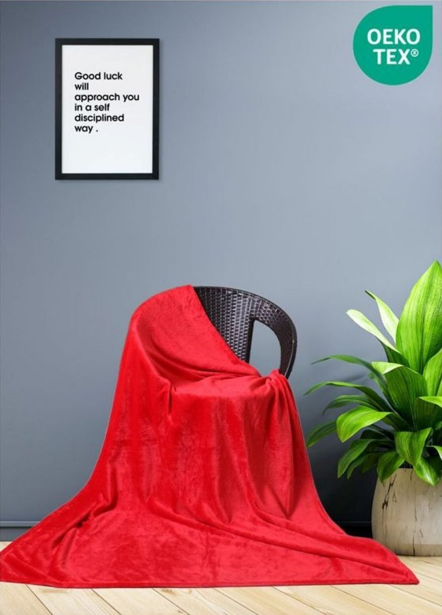 Manta Sofá, Cama y Viaje en Rojo , tienes 3 tamaños Ultra suave, micro seda, No suelta pelo.