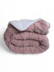 Manta de Sofá y Cama M-Ochos en Rosa – Sedalina Suave con Sherpa, Calidez Garantizada- Mercatienda.es