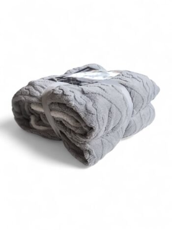 Manta de Sofá y Cama M-Ochos en Gris claro – Sedalina Suave con Sherpa, Calidez Garantizada- Mercatienda.es