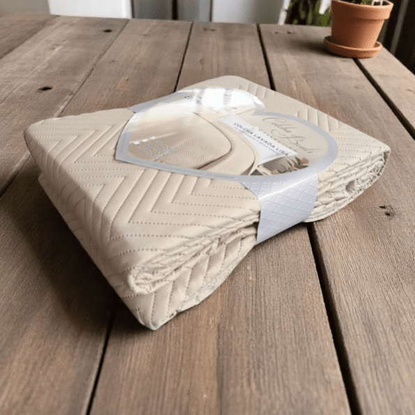 Colcha Bouti Lavada Lisa en lino de Microfibra Suave, Ligera y Elegante para Verano